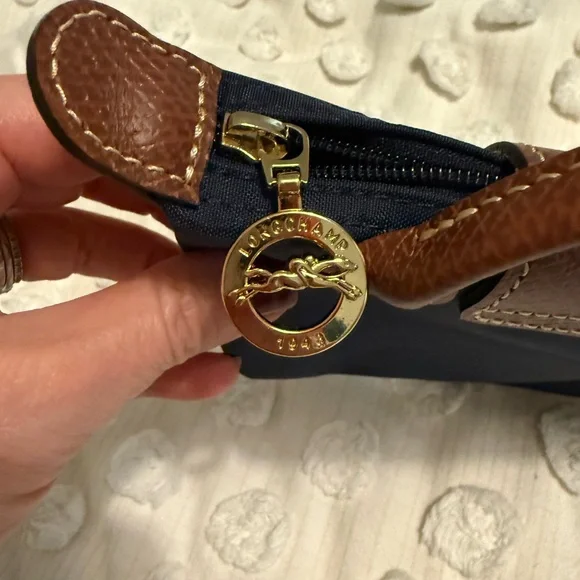 Longchamp LE PLIAGE ORIGINAL POUCH WITH HANDLE Mini Bag in Navy and Brown NWT - Picture 3 of 6